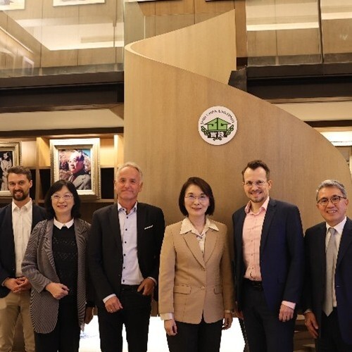 德福茲堡應科大校長率團來訪！攜手實踐大學擘劃40週年國際合作盛典圖片