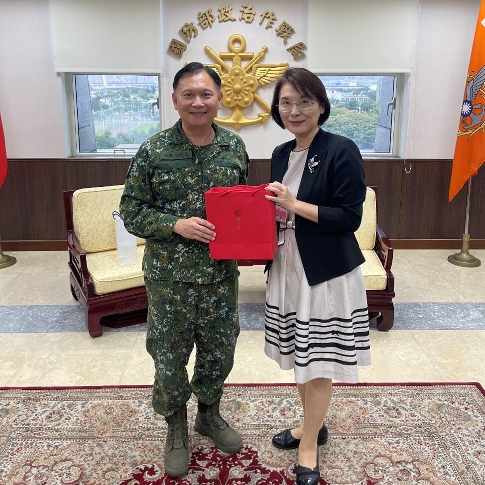 實踐大學洪久賢校長拜會國防部政戰局史順文局長 深化鄰里關係 共促軍民合作