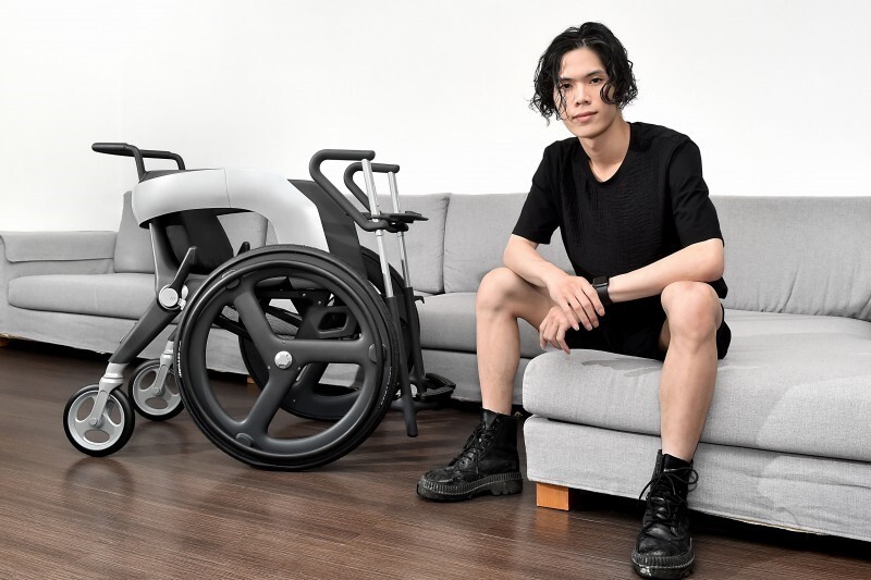 工設系高英凱以專為長者、行動不便者量身打造的適老化輪椅，成功奪得2023 Dyson臺灣首獎。（圖片來源/Dyson）