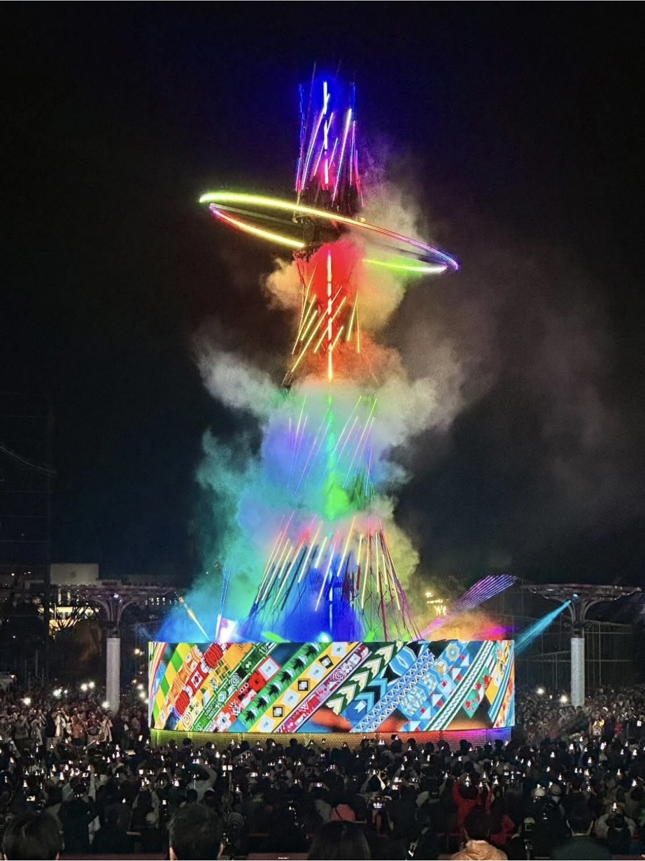 主燈《光沐—世界的阿里山》以聲光劇場詮釋島嶼生成史展現藝術、科技與永續設計實力