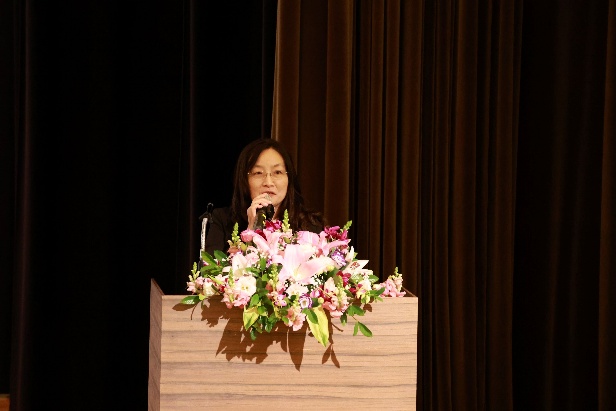 國立臺南家齊高中陳韻如校長致詞